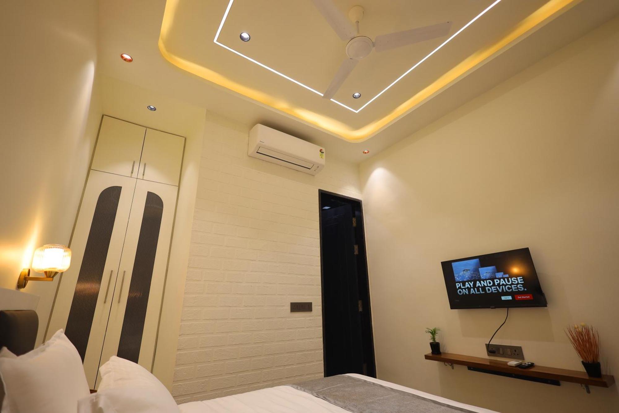 Narayana Homes Mathura Extérieur photo