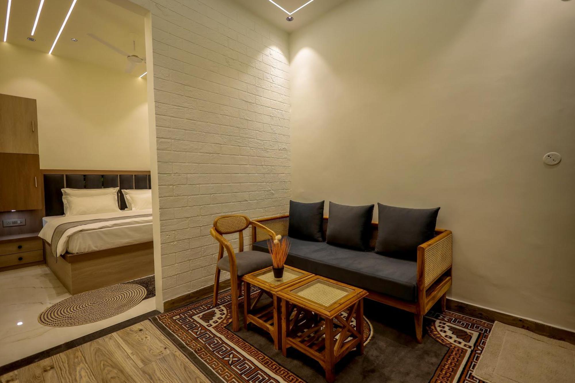 Narayana Homes Mathura Extérieur photo